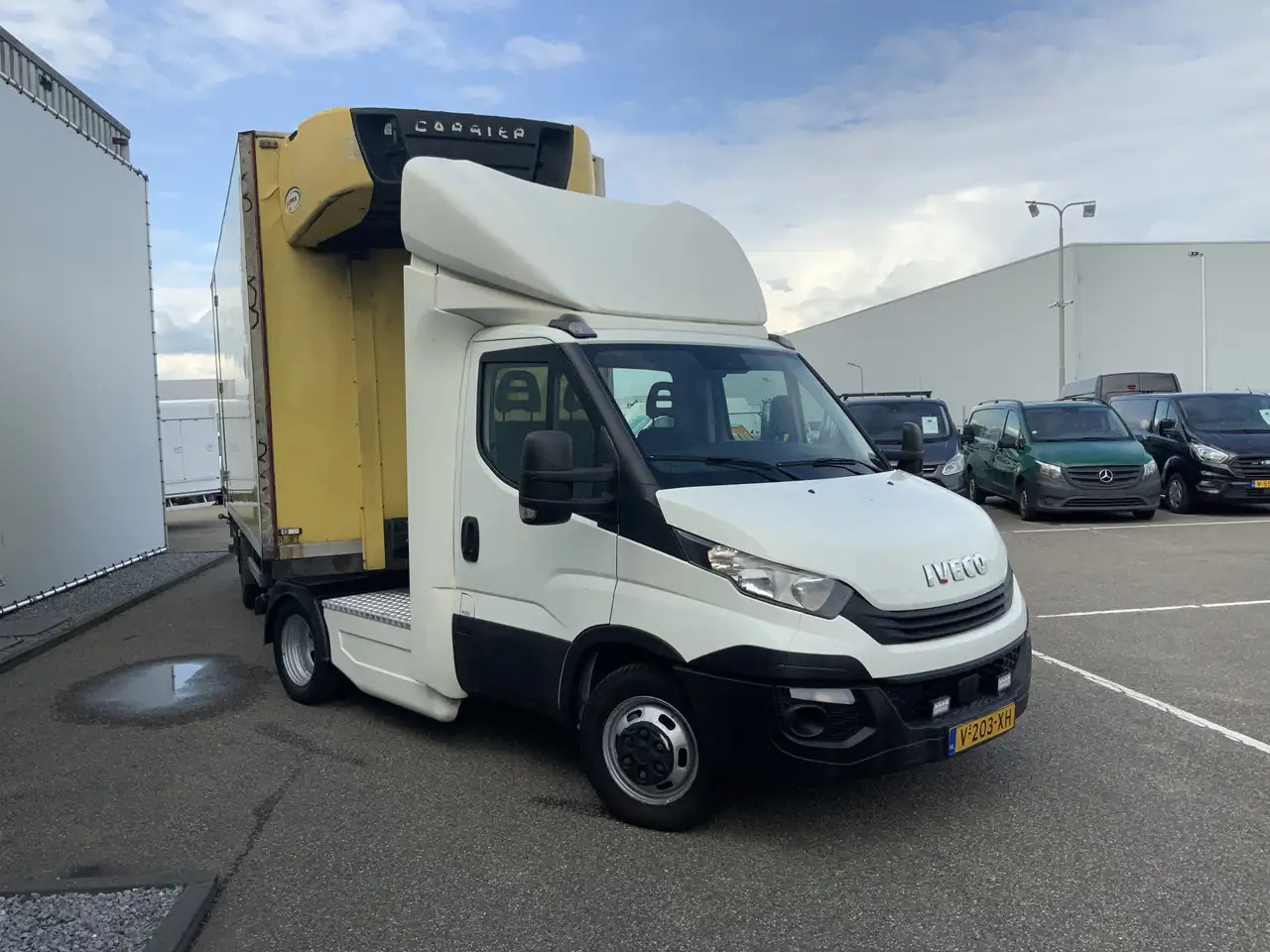 Iveco 40C18 B.E Trekker & Koel Trailer & Laadklep - Mini artic tractor unit, Refrigerator semi-trailer: picture 3 Iveco 40C18 B.E Trekker & Koel Trailer & Laadklep - Mini artic tractor unit, Refrigerator semi-trailer: picture 3