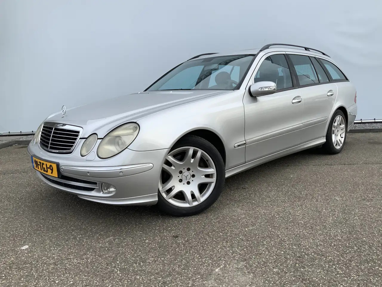 Mercedes-Benz E 500 Combi V8 Elegance 4-Matic airmatic,full option - Station wagon: picture 1 Mercedes-Benz E 500 Combi V8 Elegance 4-Matic airmatic,full option - Station wagon: picture 1