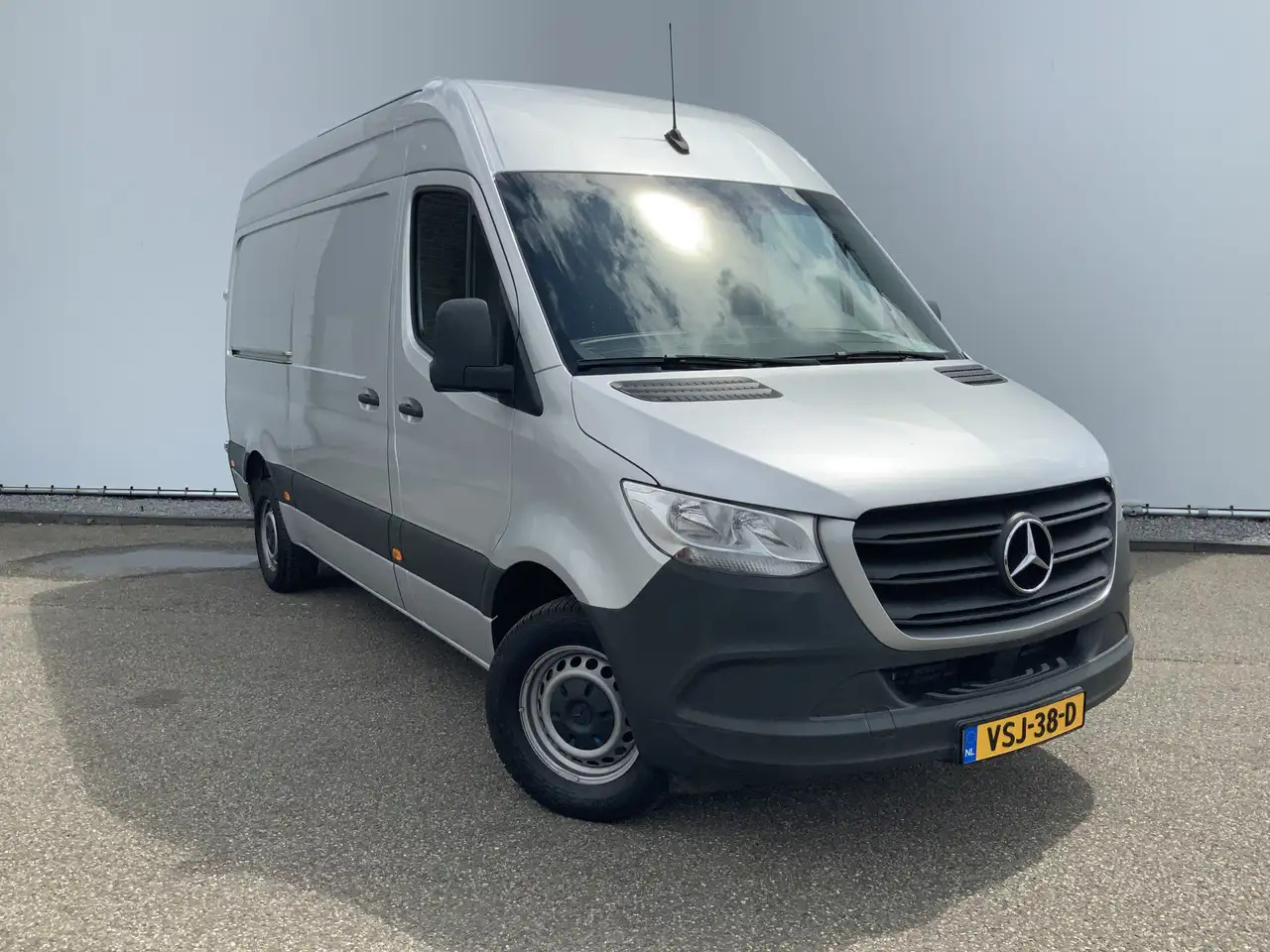Panel van Mercedes-Benz Sprinter 315 1.9 CDI L2H2 Automaat 3 Zits Airco Navi Camera: picture 18 Panel van Mercedes-Benz Sprinter 315 1.9 CDI L2H2 Automaat 3 Zits Airco Navi Camera: picture 18