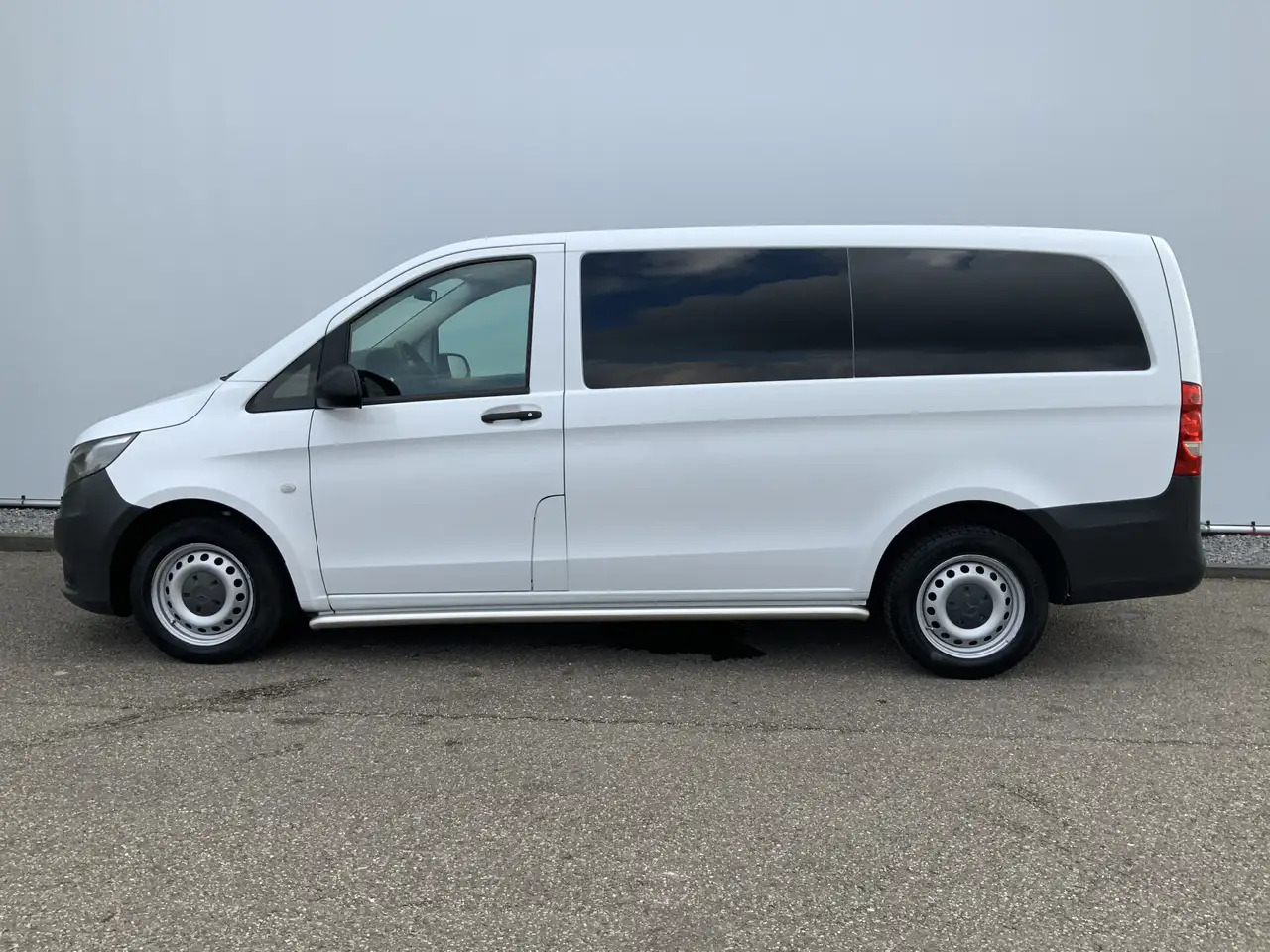 Mercedes-Benz Vito 111 CDI Functional Airco 3 Zits Side Bar Trekhaak - Panel van: picture 3 Mercedes-Benz Vito 111 CDI Functional Airco 3 Zits Side Bar Trekhaak - Panel van: picture 3
