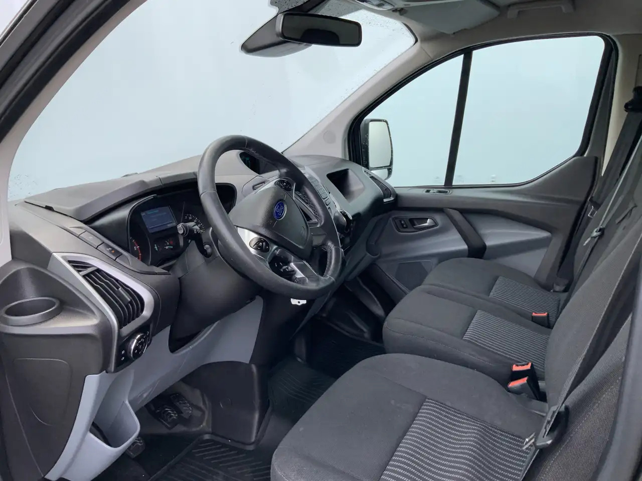 Ford Transit Custom 270 2.2 TDCI L1H1 Trend Airco Camera Cruise Dakdra - Other machinery: picture 5 Ford Transit Custom 270 2.2 TDCI L1H1 Trend Airco Camera Cruise Dakdra - Other machinery: picture 5