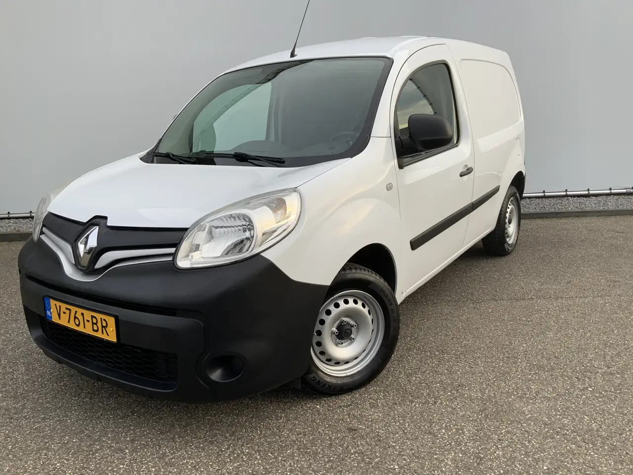 Renault Kangoo 1.5 dCi 90 Energy Luxe Airco Cruise Euro 6 - Small van: picture 1 Renault Kangoo 1.5 dCi 90 Energy Luxe Airco Cruise Euro 6 - Small van: picture 1