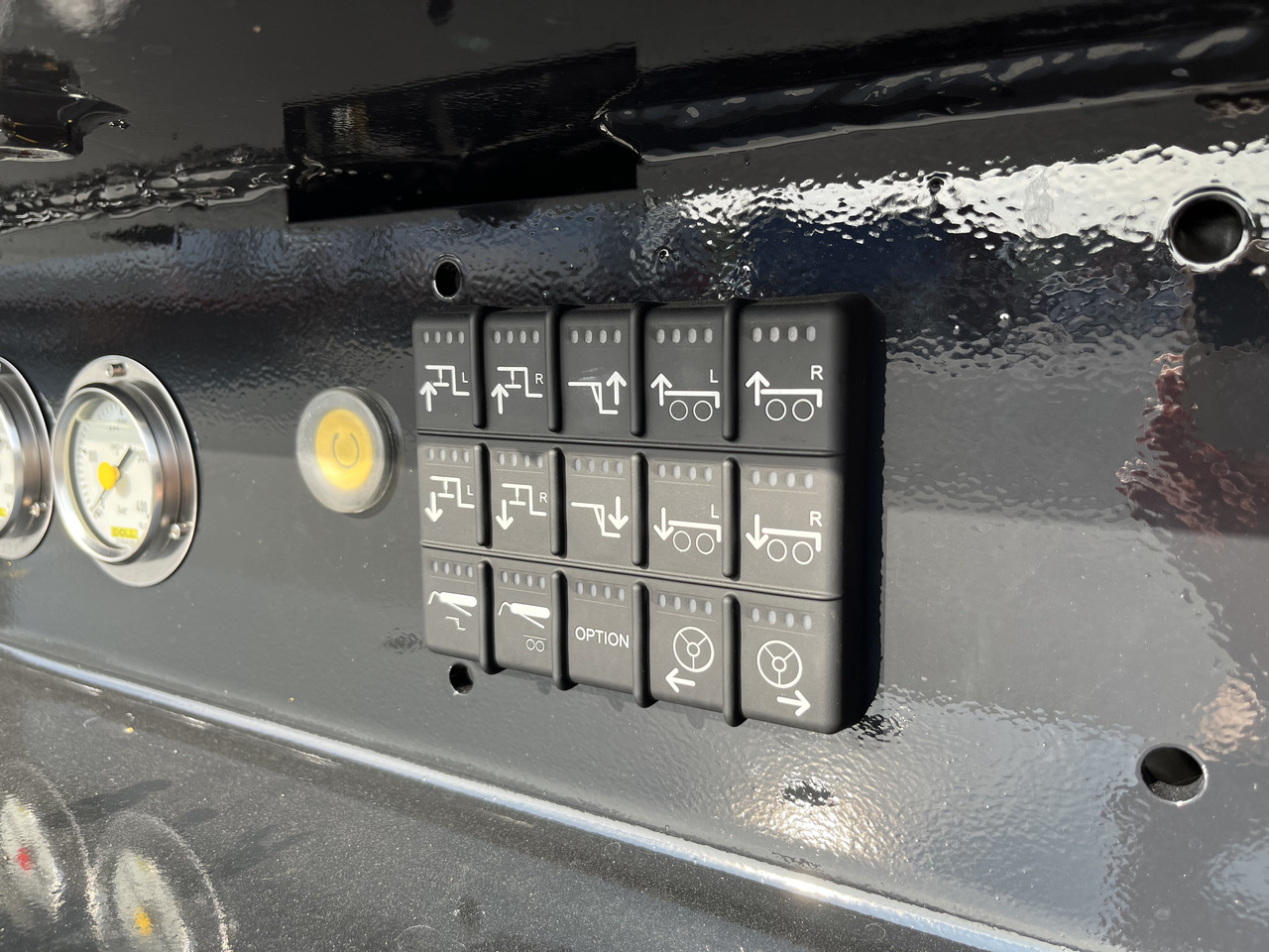 Doll 2-Achs-Tiefbett-Sattelauflieger Pantherfahrwerk - Low loader semi-trailer: picture 4 Doll 2-Achs-Tiefbett-Sattelauflieger Pantherfahrwerk - Low loader semi-trailer: picture 4