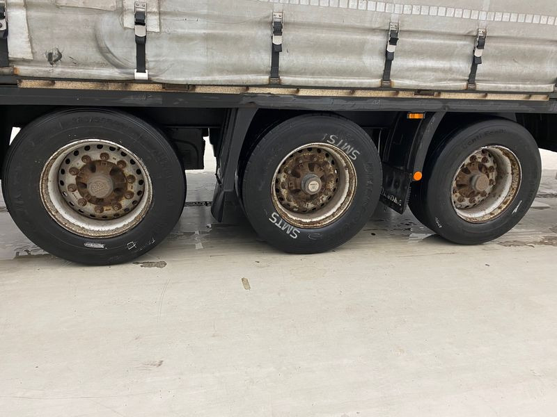 Krone Tautliner - Curtainsider semi-trailer: picture 4 Krone Tautliner - Curtainsider semi-trailer: picture 4