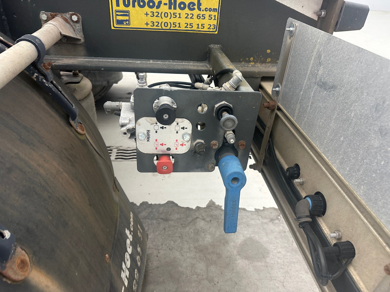 Container transporter/ Swap body trailer TURBO'S HOET BDF systeem: picture 8