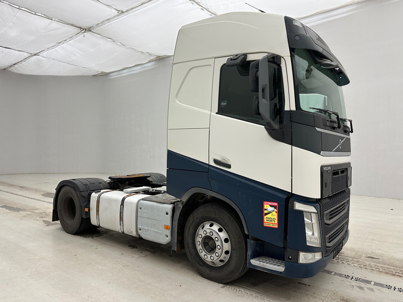 Volvo FH 420 Globetrotter - ADR - Tractor unit: picture 3 Volvo FH 420 Globetrotter - ADR - Tractor unit: picture 3