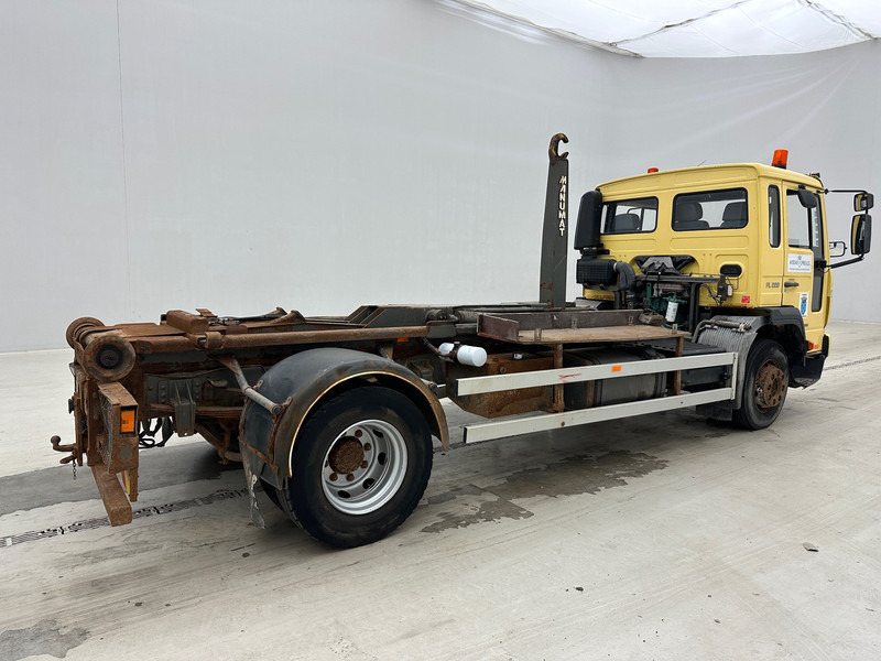 Volvo FL 220 - Hook lift truck: picture 5 Volvo FL 220 - Hook lift truck: picture 5
