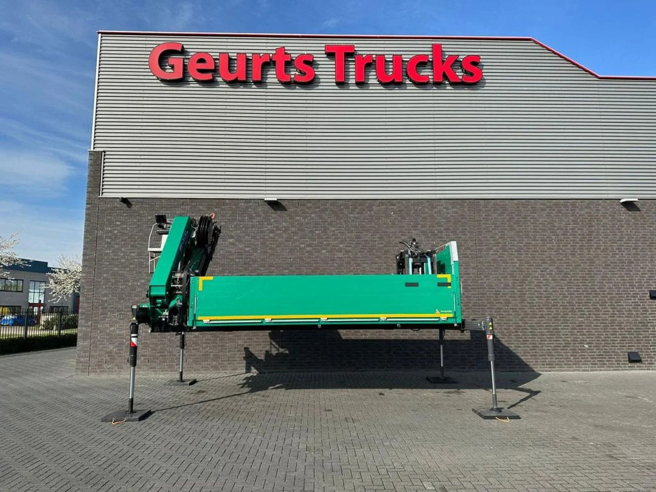HMF VARIOFRAME 2620 K7 KRAAN/KRAN/CRANE/GR - Crane truck: picture 1 HMF VARIOFRAME 2620 K7 KRAAN/KRAN/CRANE/GR - Crane truck: picture 1
