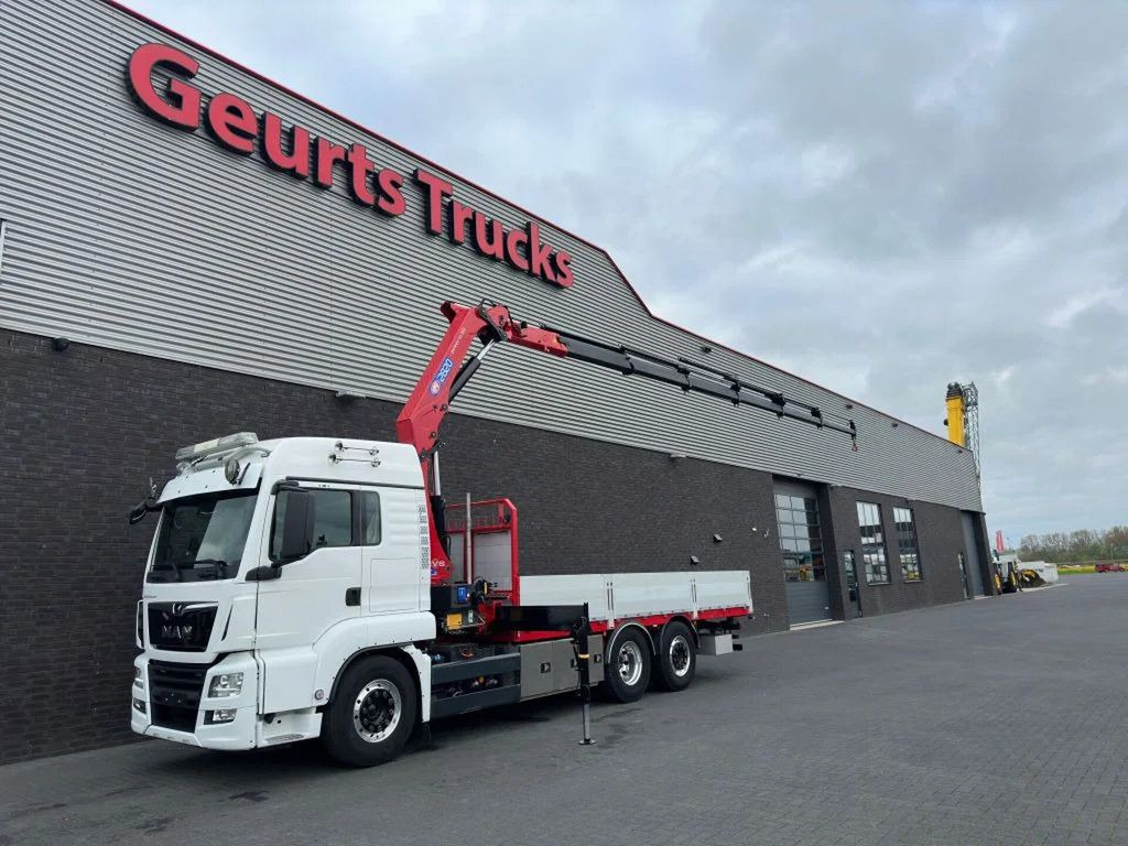 MAN TGS 26.500 6X2 + HMF 2820-K6 KRAAN/KAN/CRANE/GRU - Crane truck, Dropside/ Flatbed truck: picture 2 MAN TGS 26.500 6X2 + HMF 2820-K6 KRAAN/KAN/CRANE/GRU - Crane truck, Dropside/ Flatbed truck: picture 2