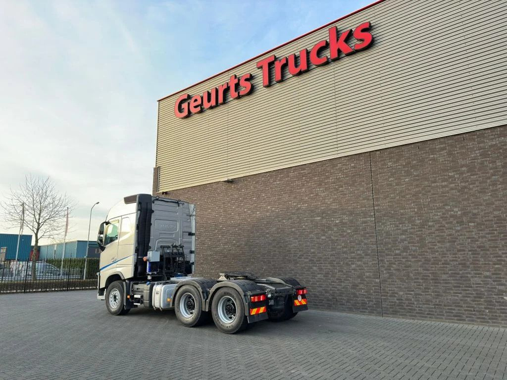 Volvo FH 460 6X4 TREKKER/TRACTOR/SZM EURO 6 HYDRAULIC - Tractor unit: picture 3 Volvo FH 460 6X4 TREKKER/TRACTOR/SZM EURO 6 HYDRAULIC - Tractor unit: picture 3
