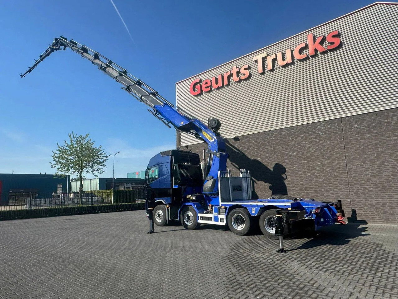 Volvo FH 540 8X4 TREKKER / BAKWAGEN MET PALFINGER PK13 - Crane truck: picture 4 Volvo FH 540 8X4 TREKKER / BAKWAGEN MET PALFINGER PK13 - Crane truck: picture 4