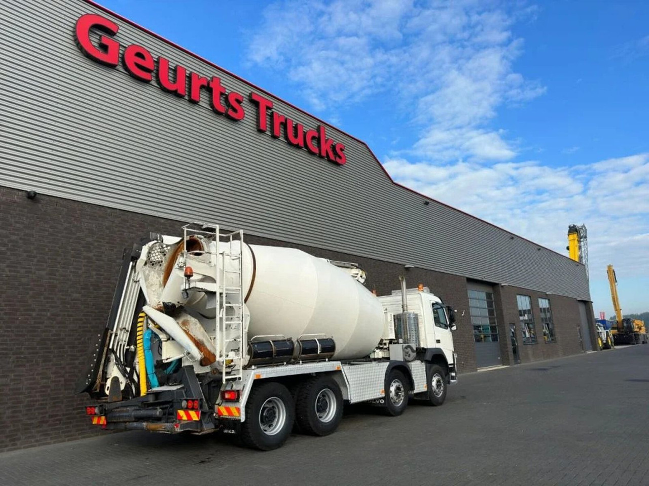 Volvo FM 410 8X4 + STETTER 9 M3 MIXER/MISCHER + THEAM - Concrete mixer truck: picture 5 Volvo FM 410 8X4 + STETTER 9 M3 MIXER/MISCHER + THEAM - Concrete mixer truck: picture 5