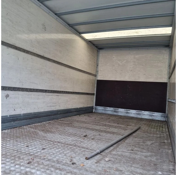Iveco ML75 E18 manual gearbox..... 180 pk met laadklep - Box truck: picture 3 Iveco ML75 E18 manual gearbox..... 180 pk met laadklep - Box truck: picture 3