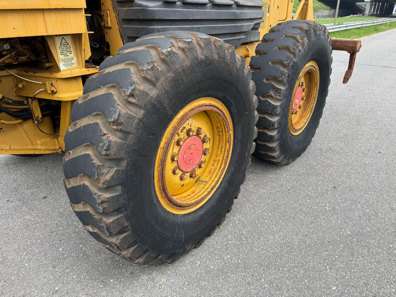 Grader Caterpillar 140H: picture 10