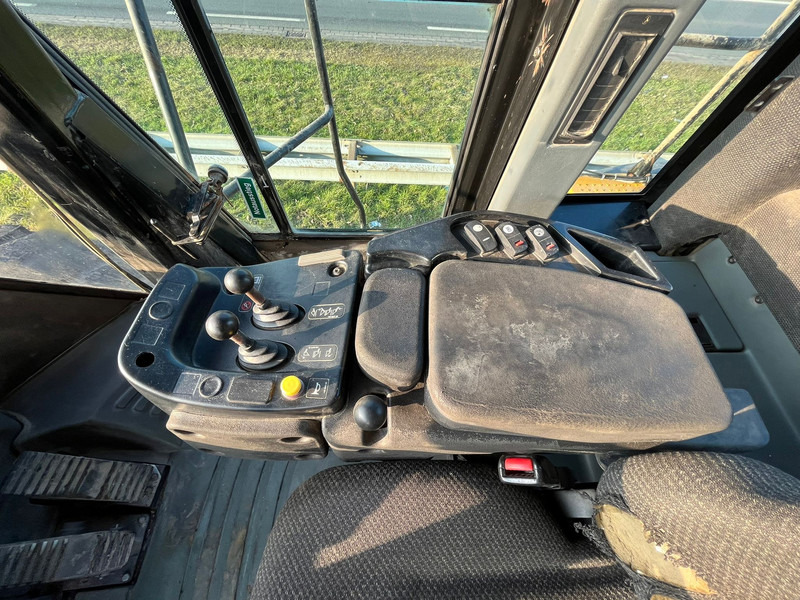 Wheel loader Caterpillar 980H: picture 15 Wheel loader Caterpillar 980H: picture 15