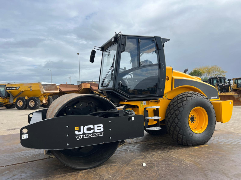 JCB VM166D - Roller: picture 1 JCB VM166D - Roller: picture 1