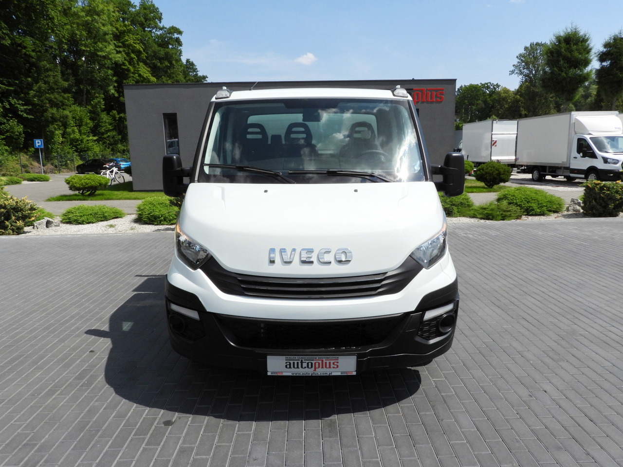 IVECO DAILY 35C15 TIPPER CRUISE CONTROL TWIN WHEELS AIR CONDITIONING 150HP - Tipper van: picture 5 IVECO DAILY 35C15 TIPPER CRUISE CONTROL TWIN WHEELS AIR CONDITIONING 150HP - Tipper van: picture 5