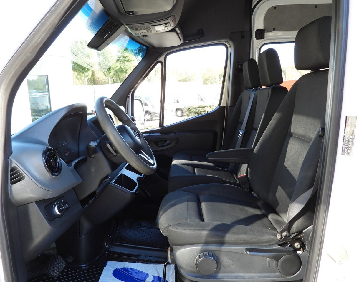 Panel van MERCEDES SPRINTER 316 BOX DELIVERY VAN 7 SEATS CRUISE CONTROL AUTOMATIC TRANSMISSION AIR CONDITIONING 160HP: picture 20 Panel van MERCEDES SPRINTER 316 BOX DELIVERY VAN 7 SEATS CRUISE CONTROL AUTOMATIC TRANSMISSION AIR CONDITIONING 160HP: picture 20