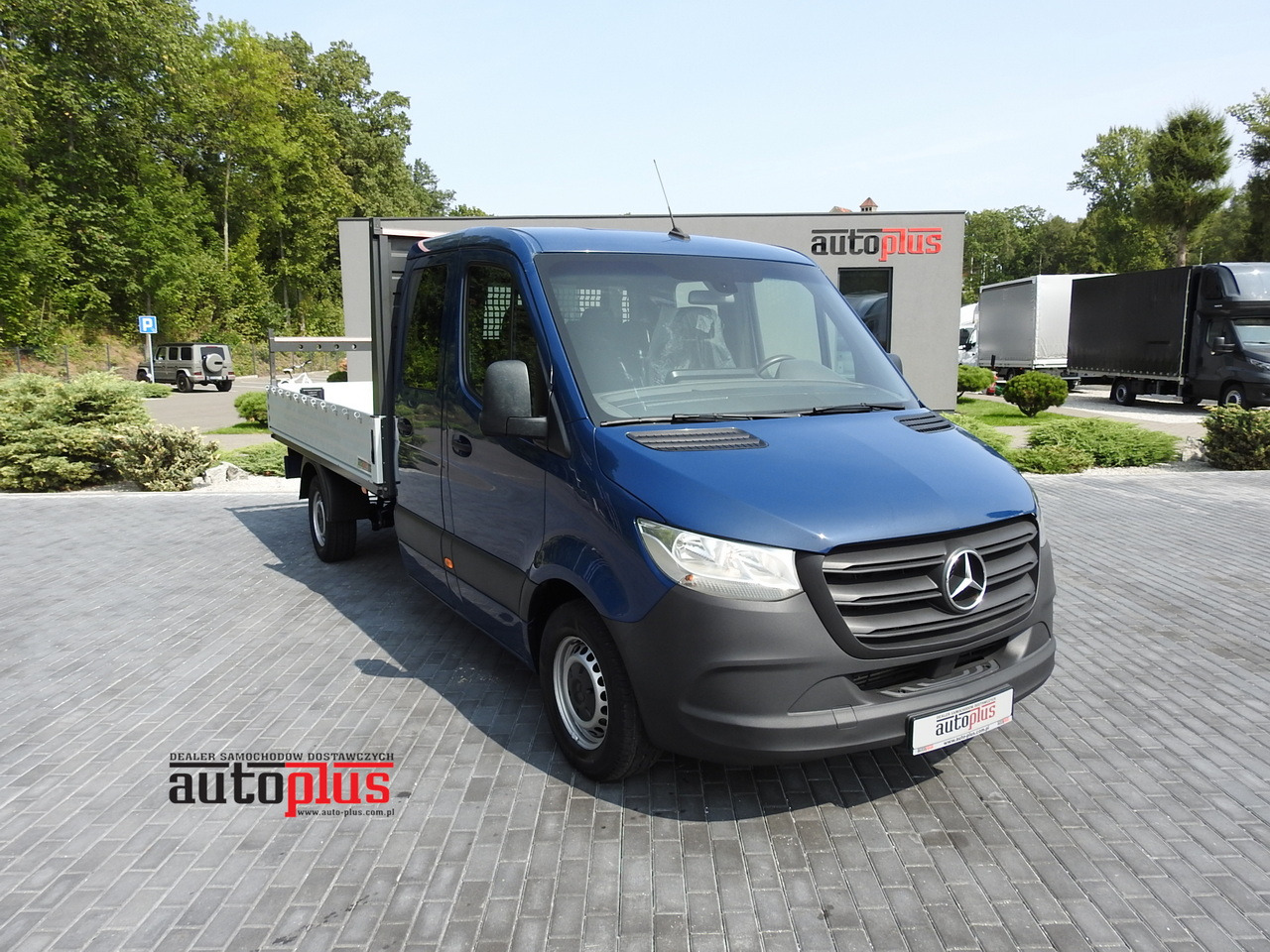 MERCEDES SPRINTER 316 STAKE BODY DOUBLE CABIN DOKA 7 SEATS AIR CONDITIONING  160HP - Combi van: picture 1 MERCEDES SPRINTER 316 STAKE BODY DOUBLE CABIN DOKA 7 SEATS AIR CONDITIONING  160HP - Combi van: picture 1