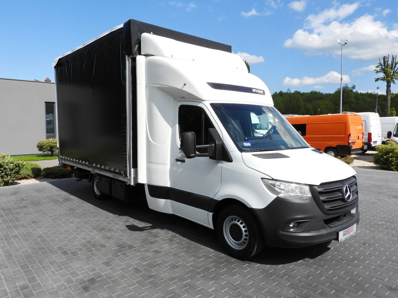 MERCEDES SPRINTER 316 TARPAULIN LIFT 10 PALLETS WEBASTO CRUISE CONTROL PNEUMATICS AIR CONDITIONING 160HP - Curtain side van: picture 4 MERCEDES SPRINTER 316 TARPAULIN LIFT 10 PALLETS WEBASTO CRUISE CONTROL PNEUMATICS AIR CONDITIONING 160HP - Curtain side van: picture 4