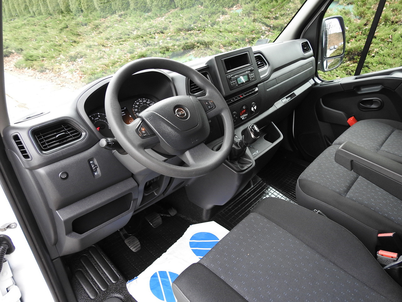 OPEL MOVANO TARPAULIN LIFT 10 PALLETS CRUISE CONTROL AIR CONDITIONING LED LIGHTS PNEUMATICS TWIN WHEELS  165HP - Curtain side van: picture 2 OPEL MOVANO TARPAULIN LIFT 10 PALLETS CRUISE CONTROL AIR CONDITIONING LED LIGHTS PNEUMATICS TWIN WHEELS  165HP - Curtain side van: picture 2