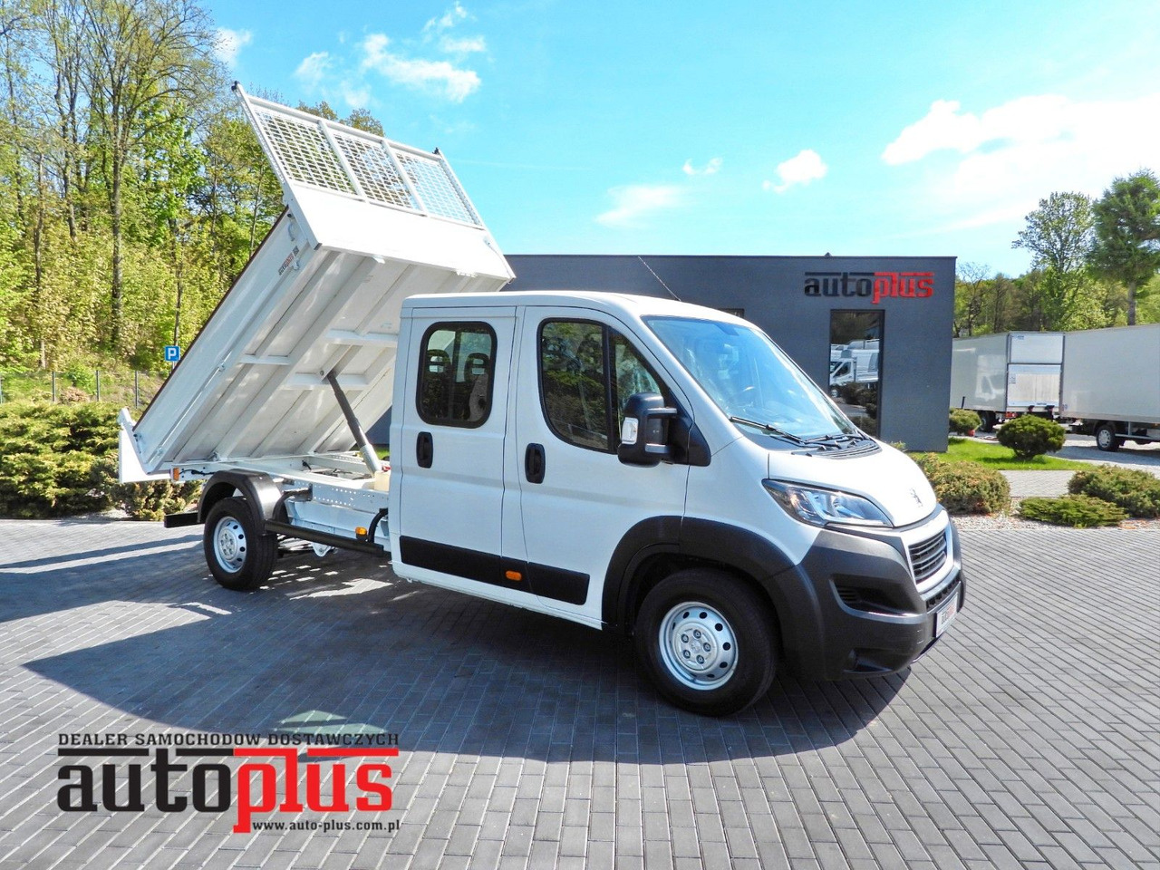 Peugeot BOXER KIPPER DOPPELKABINE DOKA 7 SITZE TEMPOMAT - Tipper van, Combi van: picture 1 Peugeot BOXER KIPPER DOPPELKABINE DOKA 7 SITZE TEMPOMAT - Tipper van, Combi van: picture 1