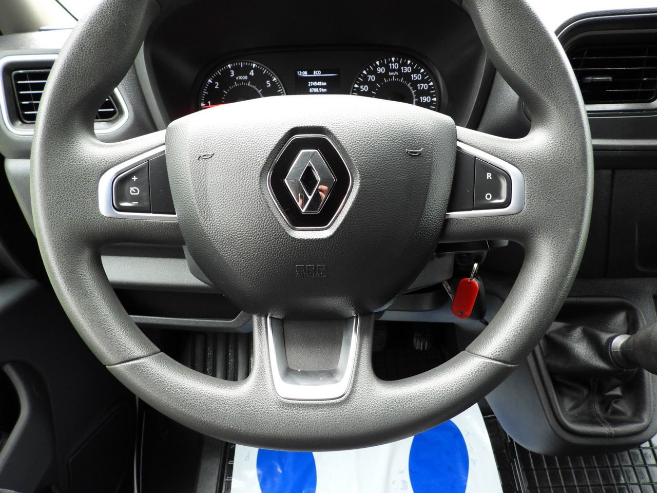 Curtain side van RENAULT MASTER TARPAULIN 12 PALLETS WEBASTO CRUISE CONTROL NAVIGATION LED LIGHTS PNEUMATICS AIR CONDITIONING 165HP: picture 30 Curtain side van RENAULT MASTER TARPAULIN 12 PALLETS WEBASTO CRUISE CONTROL NAVIGATION LED LIGHTS PNEUMATICS AIR CONDITIONING 165HP: picture 30