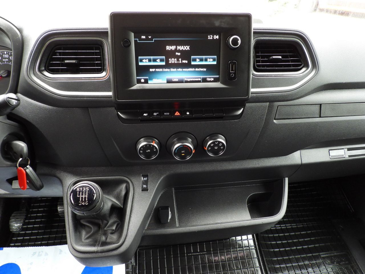 Curtain side van RENAULT MASTER TARPAULIN 12 PALLETS WEBASTO CRUISE CONTROL NAVIGATION LED LIGHTS PNEUMATICS AIR CONDITIONING 165HP: picture 33 Curtain side van RENAULT MASTER TARPAULIN 12 PALLETS WEBASTO CRUISE CONTROL NAVIGATION LED LIGHTS PNEUMATICS AIR CONDITIONING 165HP: picture 33