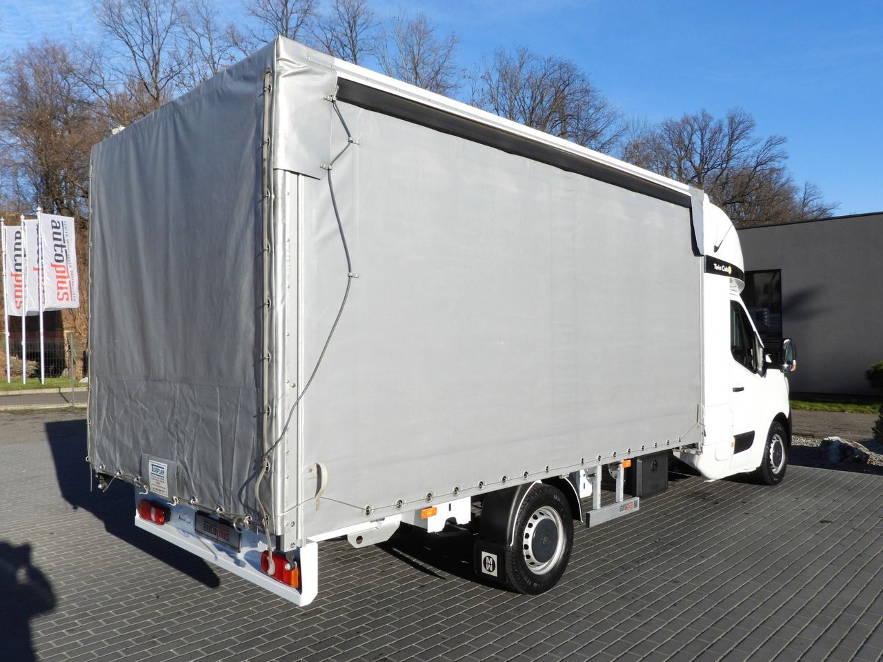 Curtain side van RENAULT MASTER TARPAULIN 8 PALLETS WEBASTO CRUISE CONTROL LED LIGHTS AIR CONDITIONING 165HP: picture 13 Curtain side van RENAULT MASTER TARPAULIN 8 PALLETS WEBASTO CRUISE CONTROL LED LIGHTS AIR CONDITIONING 165HP: picture 13