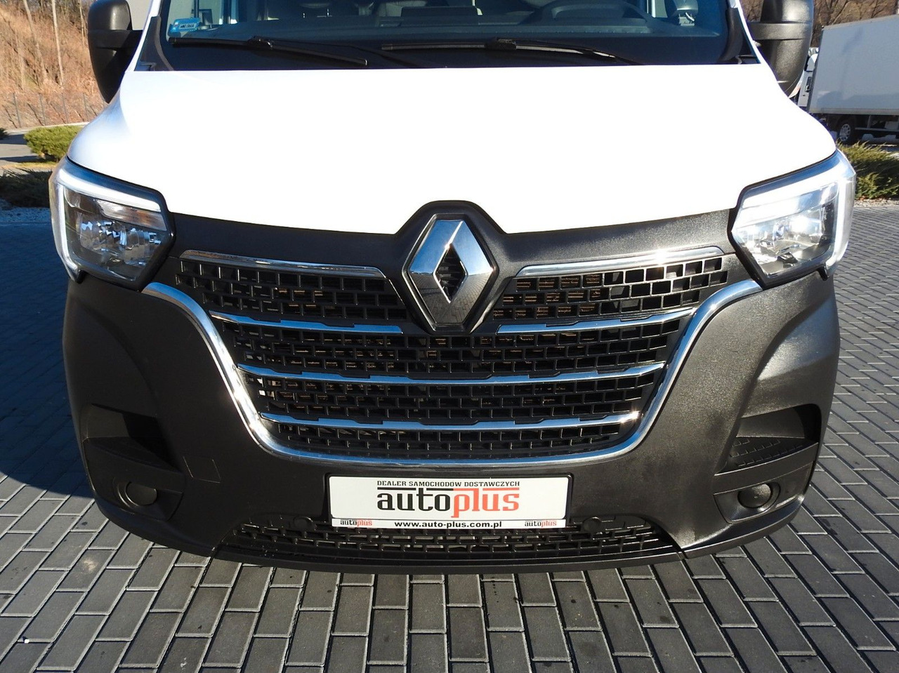Lease a Renault MASTER KÜHLKASTENWAGEN -5*C HEIZFUNKTION  A/C Renault MASTER KÜHLKASTENWAGEN -5*C HEIZFUNKTION  A/C Renault MASTER KÜHLKASTENWAGEN -5*C HEIZFUNKTION  A/C Renault MASTER KÜHLKASTENWAGEN -5*C HEIZFUNKTION  A/C: picture 15