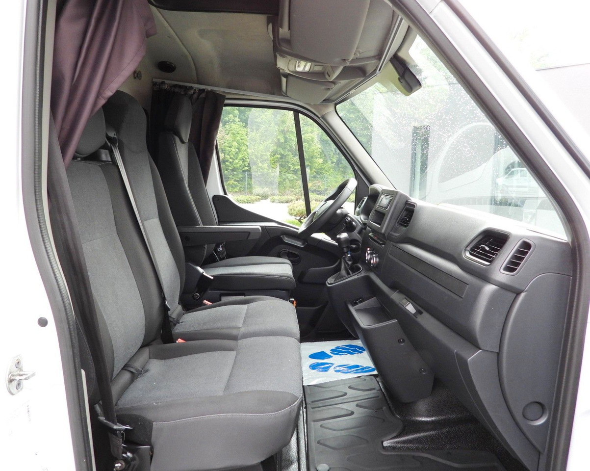 Lease a  Renault MASTER  PLANDEKA 10 PALET WEBASTO TEMPOMAT A/C Renault MASTER  PLANDEKA 10 PALET WEBASTO TEMPOMAT A/C: picture 25