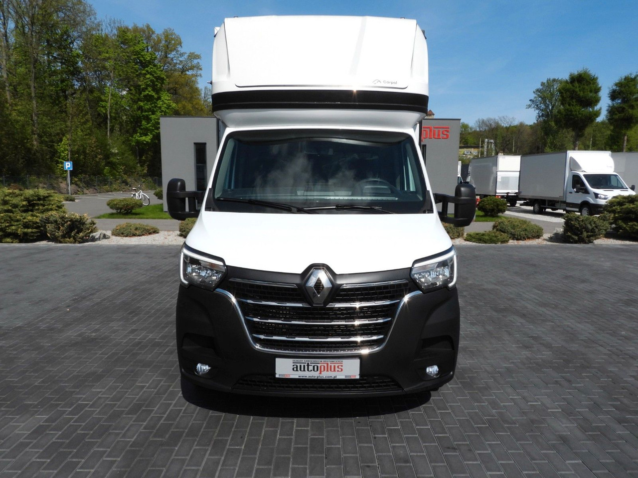 Renault MASTER PRITSCHE PLANE 10 PALETTEN WEBASTO A/C - Curtain side van: picture 5 Renault MASTER PRITSCHE PLANE 10 PALETTEN WEBASTO A/C - Curtain side van: picture 5