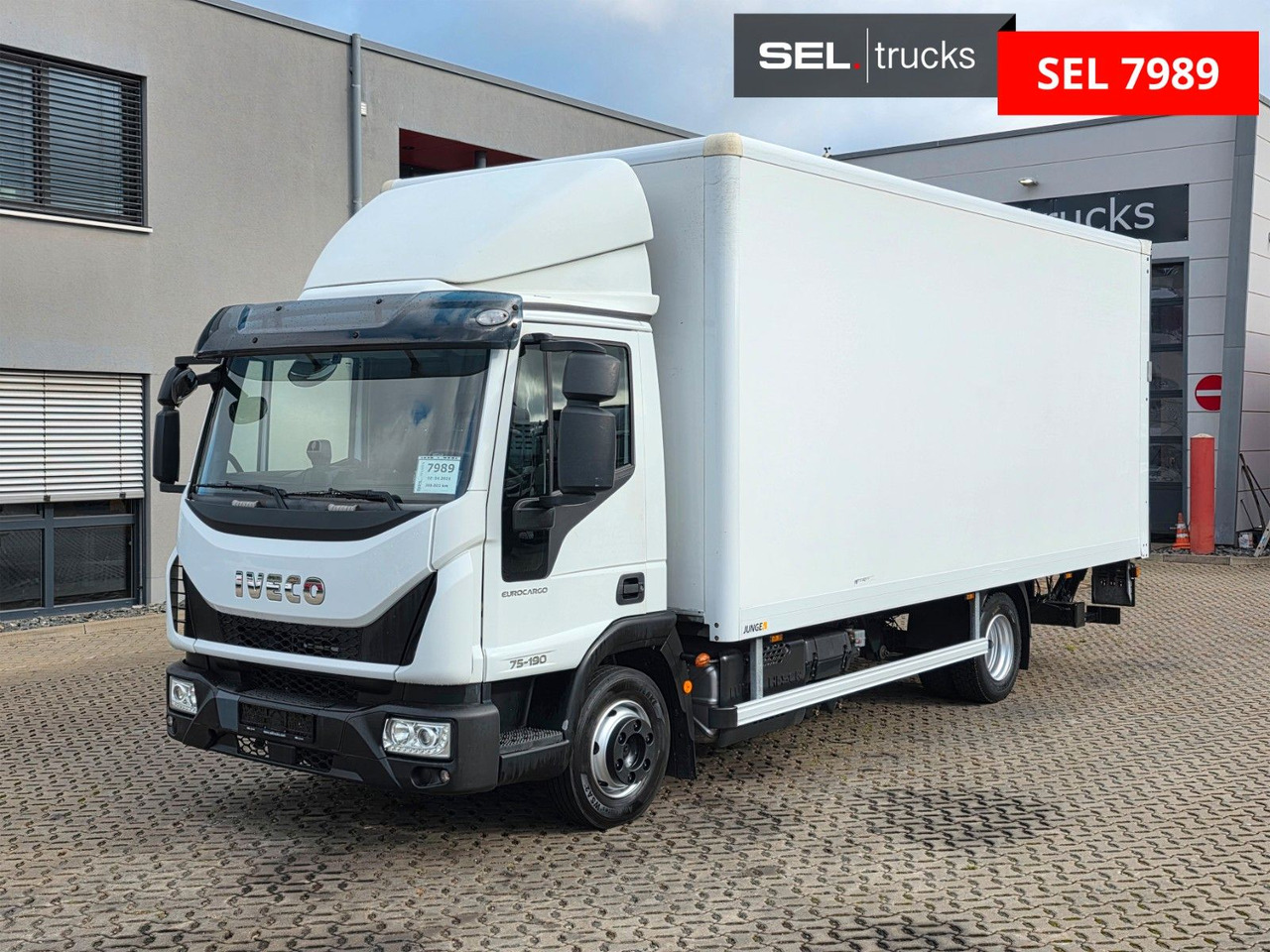 Iveco Eurocargo 75-190 /Ladebordwand / 3 Sitzen / 6D - Box van: picture 1 Iveco Eurocargo 75-190 /Ladebordwand / 3 Sitzen / 6D - Box van: picture 1