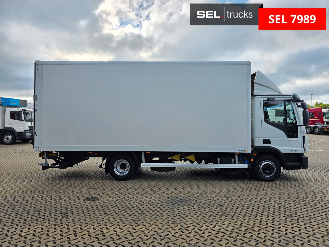 Iveco Eurocargo 75-190 /Ladebordwand / 3 Sitzen / 6D - Box van: picture 4 Iveco Eurocargo 75-190 /Ladebordwand / 3 Sitzen / 6D - Box van: picture 4