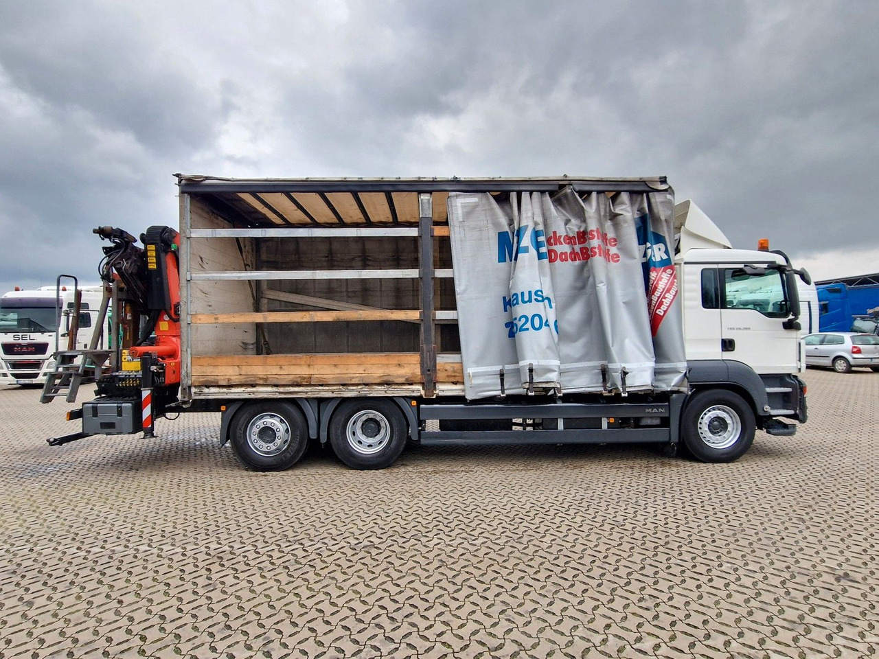 Crane truck, Curtainsider truck MAN TGS 26.360 / Palfinger PK 22002EH / Lenkachse MAN TGS 26.360 / Palfinger PK 22002EH / Lenkachse: picture 12 Crane truck, Curtainsider truck MAN TGS 26.360 / Palfinger PK 22002EH / Lenkachse MAN TGS 26.360 / Palfinger PK 22002EH / Lenkachse: picture 12