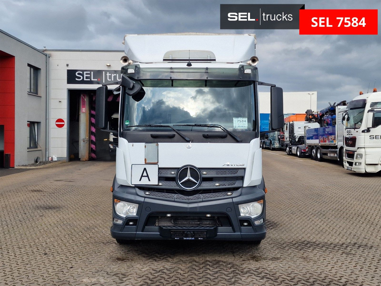 Mercedes-Benz Antos 1840 / Ladebordwand - Curtainsider truck: picture 2 Mercedes-Benz Antos 1840 / Ladebordwand - Curtainsider truck: picture 2