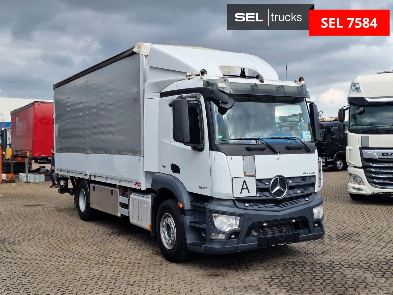 Mercedes-Benz Antos 1840 / Ladebordwand - Curtainsider truck: picture 3 Mercedes-Benz Antos 1840 / Ladebordwand - Curtainsider truck: picture 3