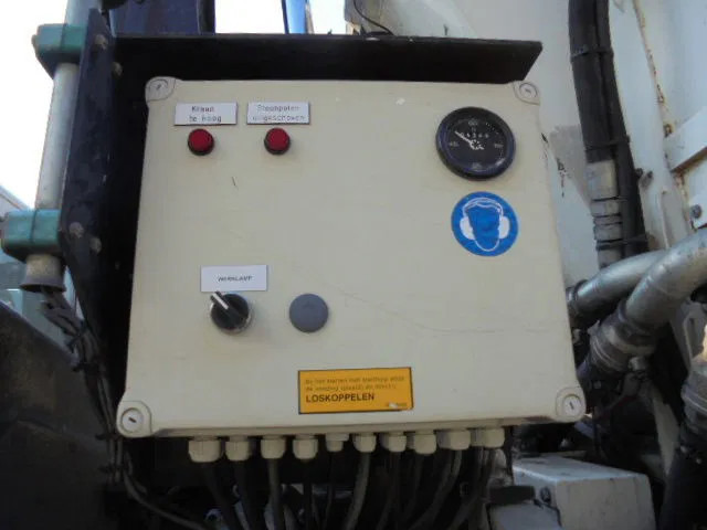 Crane truck DAF CF 310 EEV 6X2 NL KENTEKEN: picture 12