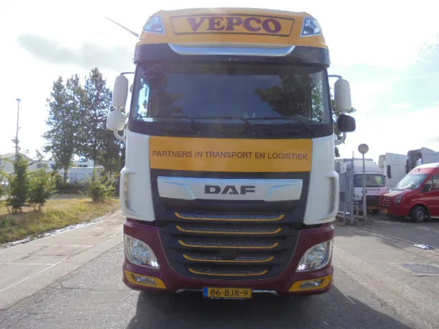 DAF XF 460 SSC 6X2 NL TRUCK - Tractor unit: picture 2 DAF XF 460 SSC 6X2 NL TRUCK - Tractor unit: picture 2