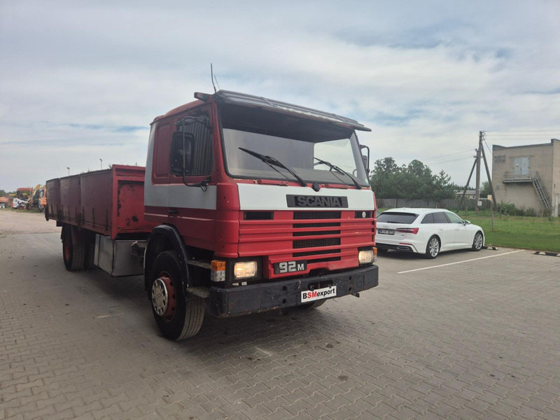Scania P 92 M, spring-spring - Dropside/ Flatbed truck: picture 2 Scania P 92 M, spring-spring - Dropside/ Flatbed truck: picture 2