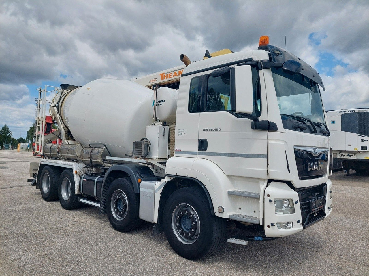 MAN TGS 32.420 BB Stetter AM 8 FHCBL + Theam T3D16 - Concrete mixer truck: picture 2 MAN TGS 32.420 BB Stetter AM 8 FHCBL + Theam T3D16 - Concrete mixer truck: picture 2