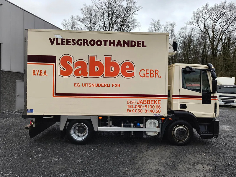 Iveco ML 120 E18 EUROCARGO - CARRIER XARIOS 600 - LAMBERET - EURO 5 - Refrigerator truck: picture 4 Iveco ML 120 E18 EUROCARGO - CARRIER XARIOS 600 - LAMBERET - EURO 5 - Refrigerator truck: picture 4