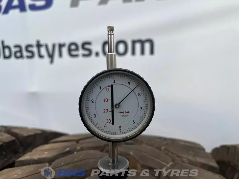 Continental  - Tire for Truck: picture 3 Continental  - Tire for Truck: picture 3