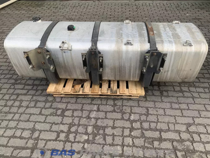 DAF Brandstoftank DAF 845 Liter 1904724 - Fuel tank for Truck: picture 3 DAF Brandstoftank DAF 845 Liter 1904724 - Fuel tank for Truck: picture 3