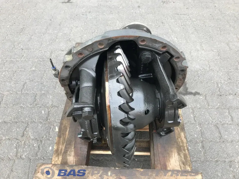 Renault Differentieel Renault P13170-D RSS1344D - Differential gear for Truck: picture 2 Renault Differentieel Renault P13170-D RSS1344D - Differential gear for Truck: picture 2