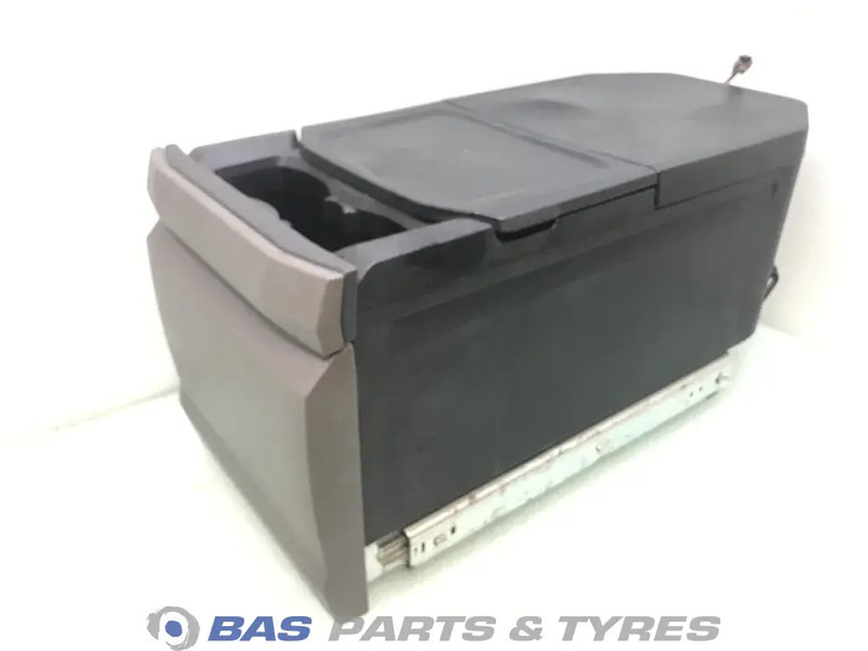DAF XF G2 - Spare parts for Truck: picture 2 DAF XF G2 - Spare parts for Truck: picture 2