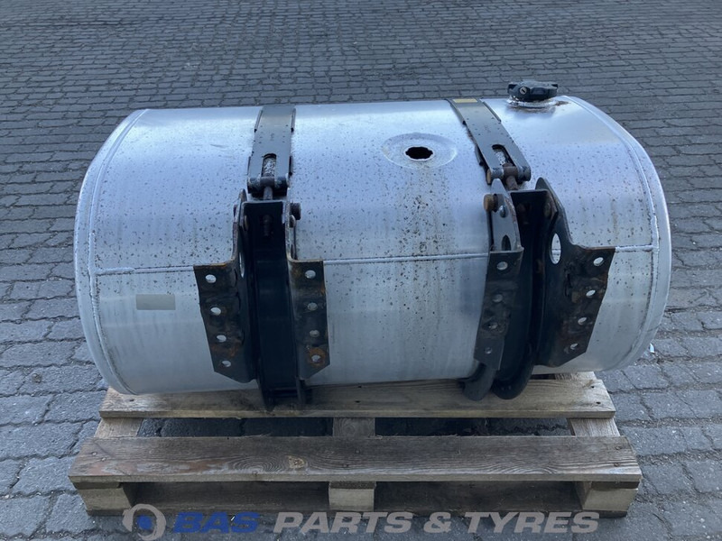 Volvo Brandstoftank Volvo 350 Liter G0000221 - Fuel tank for Truck: picture 3 Volvo Brandstoftank Volvo 350 Liter G0000221 - Fuel tank for Truck: picture 3