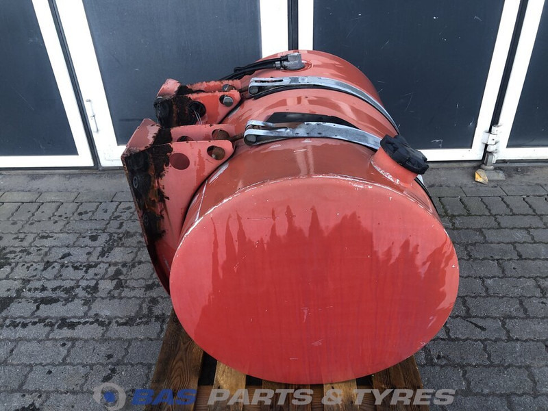 Volvo Brandstoftank Volvo 355 Liter 8156647 - Fuel tank for Truck: picture 4 Volvo Brandstoftank Volvo 355 Liter 8156647 - Fuel tank for Truck: picture 4