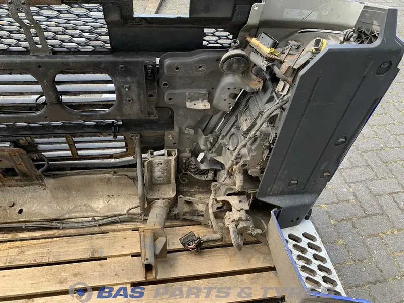 Volvo FH4 - Bumper for Truck: picture 5 Volvo FH4 - Bumper for Truck: picture 5