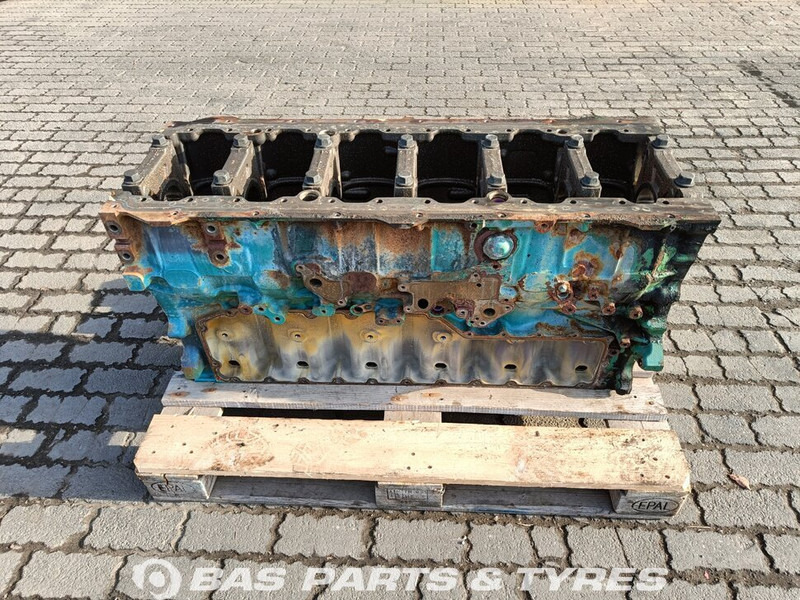 Volvo - Engine and parts for Truck: picture 1 Volvo - Engine and parts for Truck: picture 1